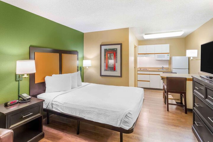 Room 12 of 41