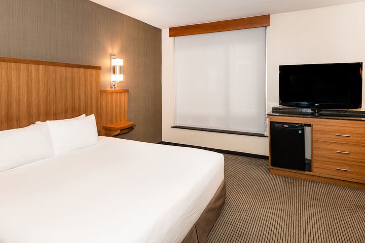 Room 20 of 66
