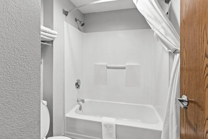 Quality Inn & Suites CVG Airport