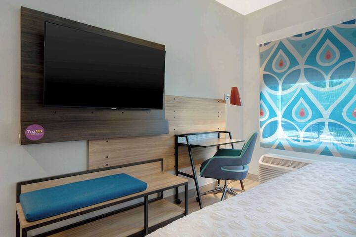 TRU BY Hilton Wake Forest Raleigh North