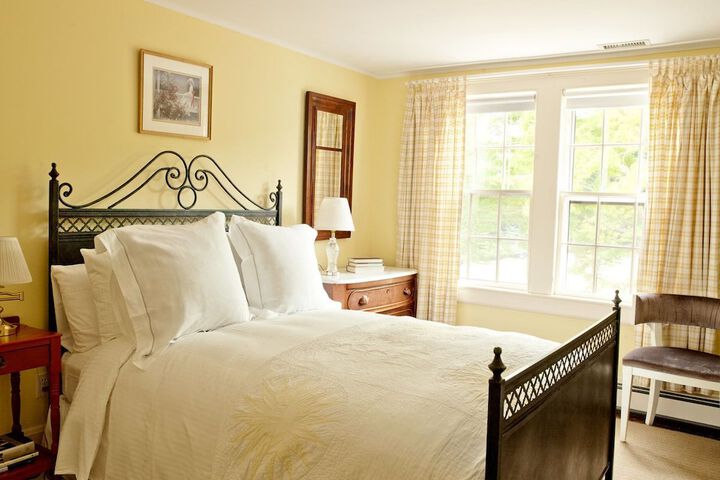 Room 15 of 35