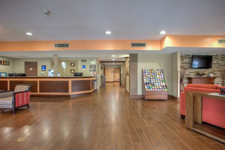 Hotel 2 of 42