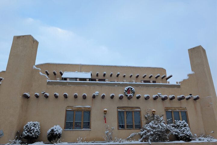 Sagebrush Inn & Suites