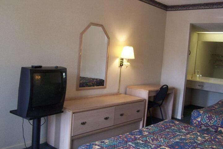 Celebration Inn