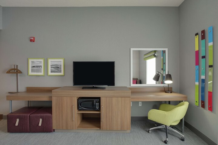 Room 25 of 34