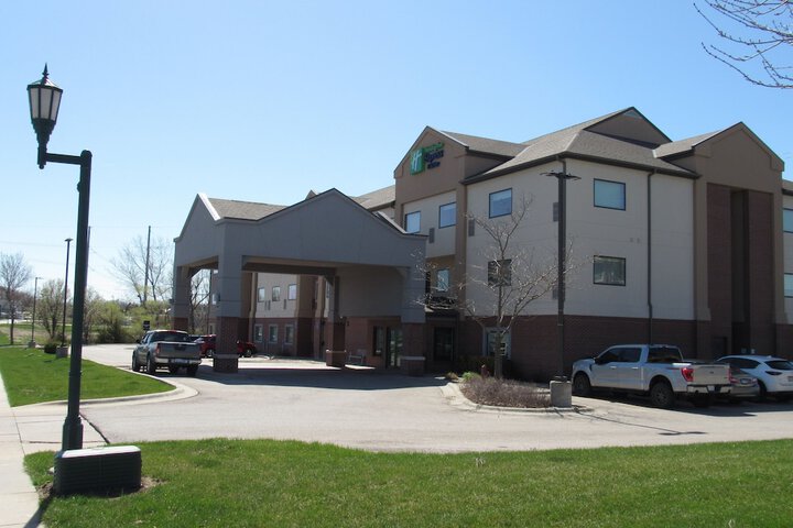 Hotel 3 of 77