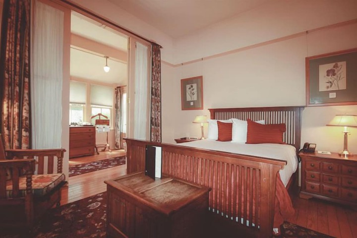 Room 34 of 58