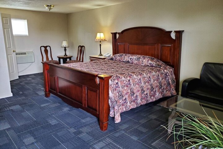 Room 5 of 5