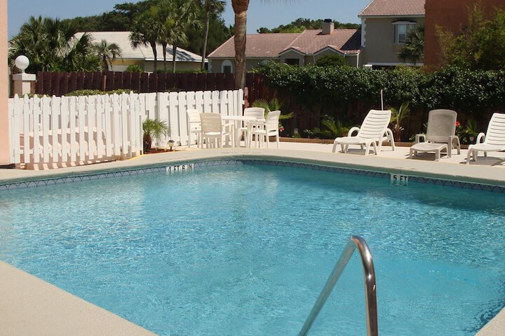 Pool 7 of 41