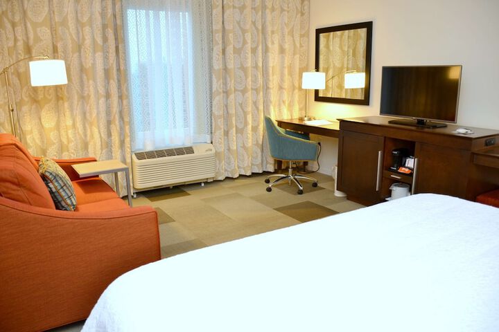Room 14 of 65