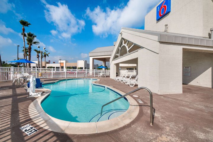 Pool 5 of 36