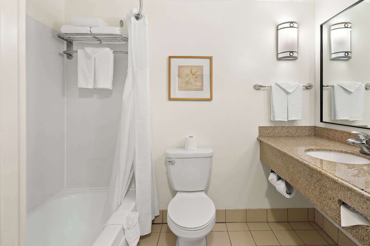 Room 18 of 38