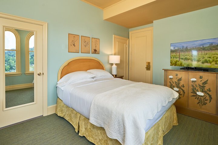 Room 34 of 70