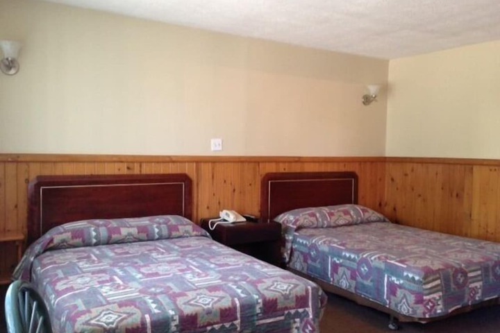 Room 10 of 39
