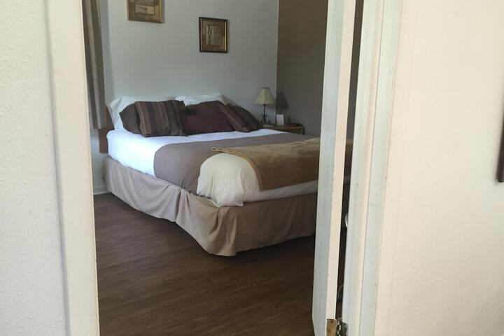 Room 16 of 66