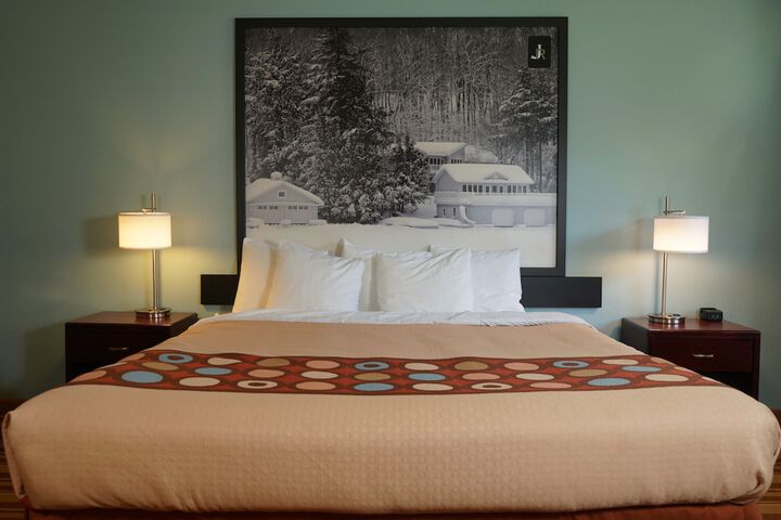 Room 53 of 125