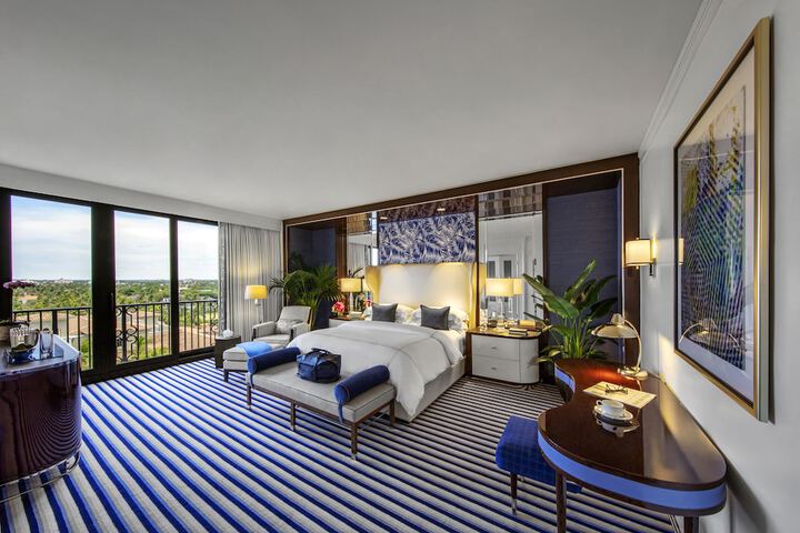 Room 74 of 121