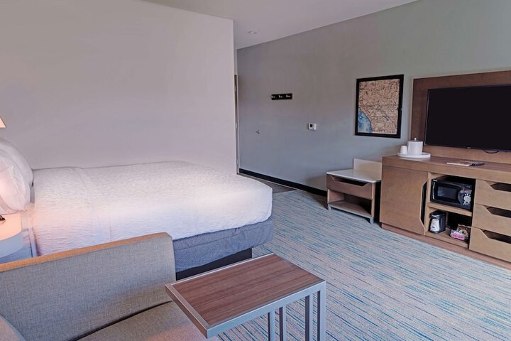 Room 18 of 30