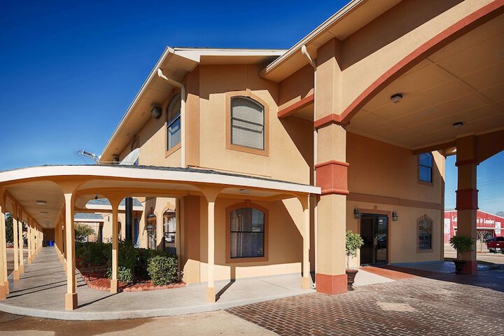 Hotel 2 of 25