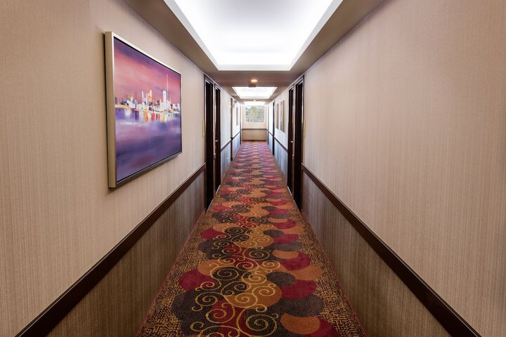 Ballroom/Hall 20 of 22