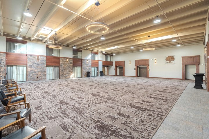 Best Western Plus GranTree Inn