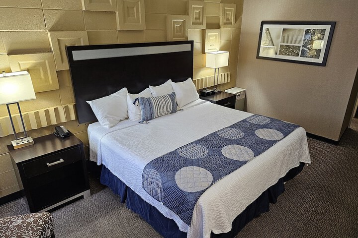 Room 14 of 17