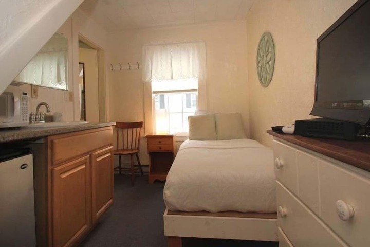 Room 15 of 44