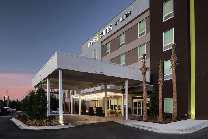 Hotel 3 of 51