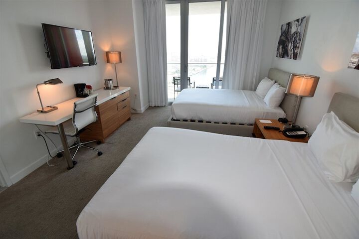 Room 21 of 31