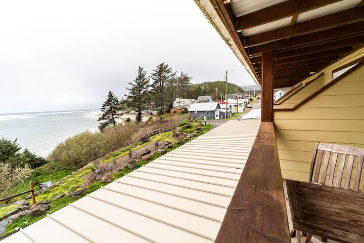 Terimore Bayfront Inn
