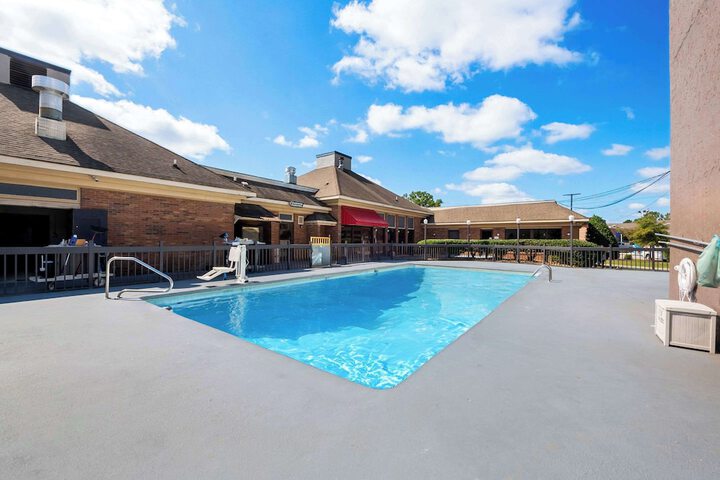 Pool 10 of 57