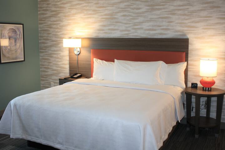 Home2 Suites by Hilton Omaha UN Medical Center Area