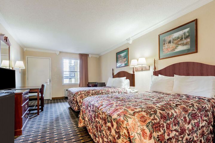 Knights Inn Greenville TX