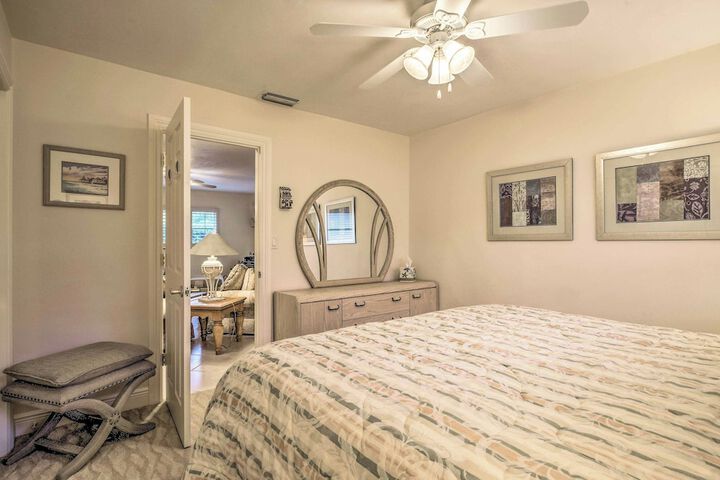Spacious Naples Home 1 Mi to Vanderbilt Beach!