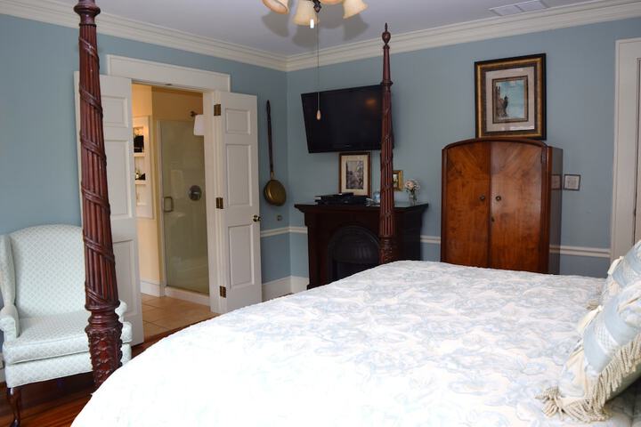 Room 46 of 107