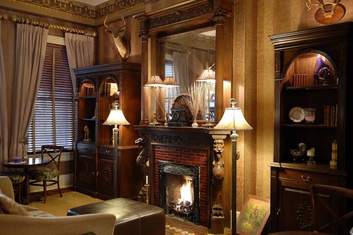 Hotel Interior 8 of 126