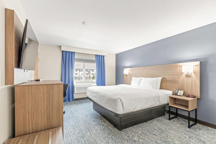 Quality Inn & Suites on the River