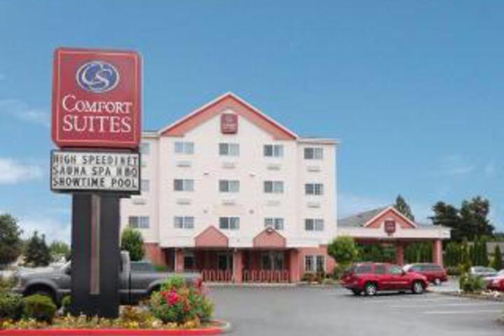 Comfort Suites