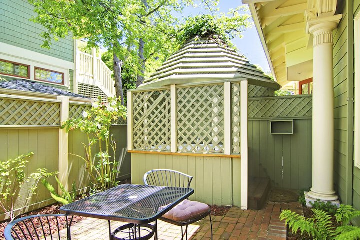 Terrace/Patio 66 of 71