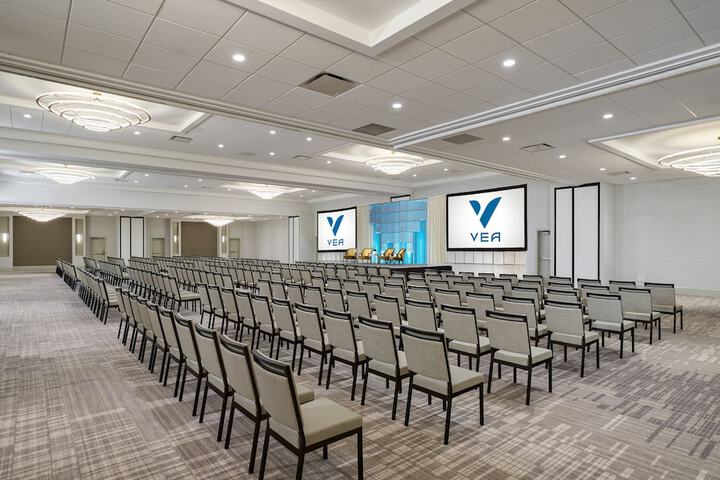 VEA Newport Beach a Marriott Resort & Spa