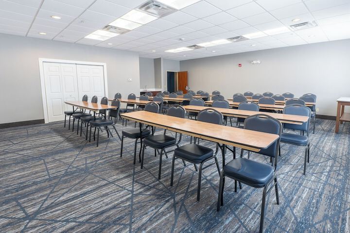 Holiday Inn Express Hotel & Suites ANDERSON NORTH by IHG