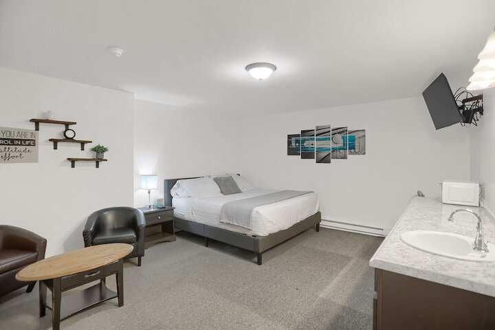 Room 30 of 73