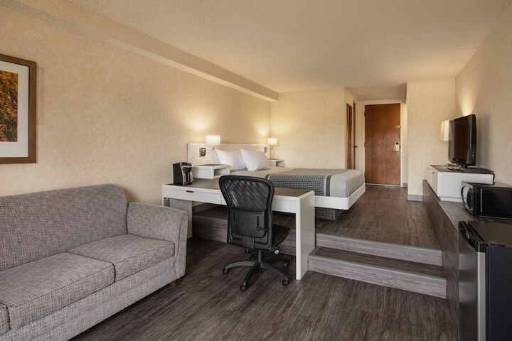 Room 30 of 45