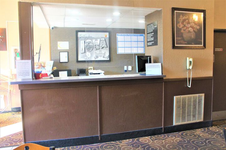 Hotel Interior 8 of 32