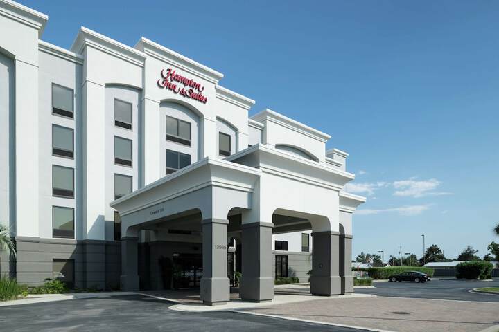 Hotel 6 of 50