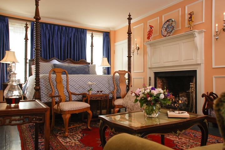 Room 26 of 40