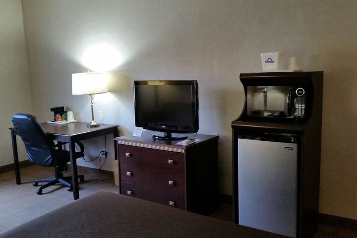Room 30 of 36