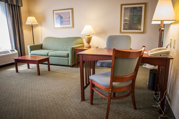 Room 22 of 42