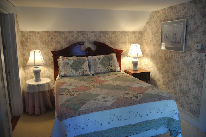 Room 44 of 70