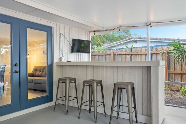 Wills Off Wilton Drive Pool Villa by Opus